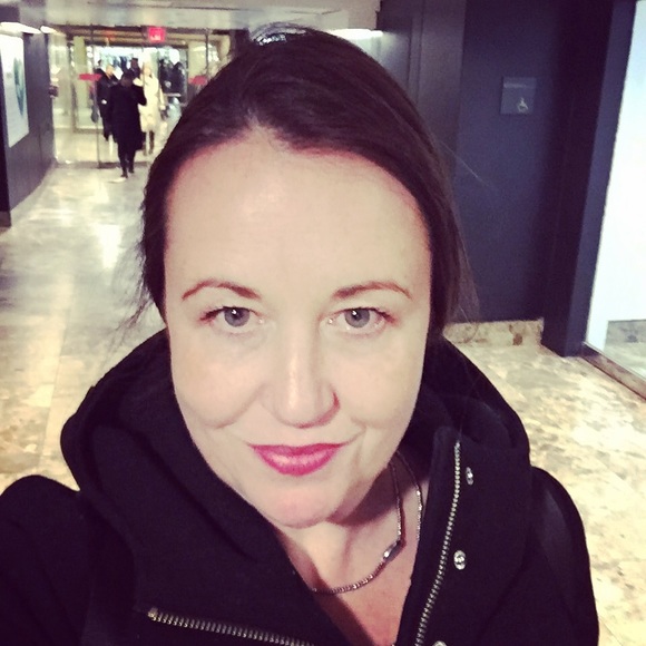 Meet your Posher, Erin - Picture 2 of 3